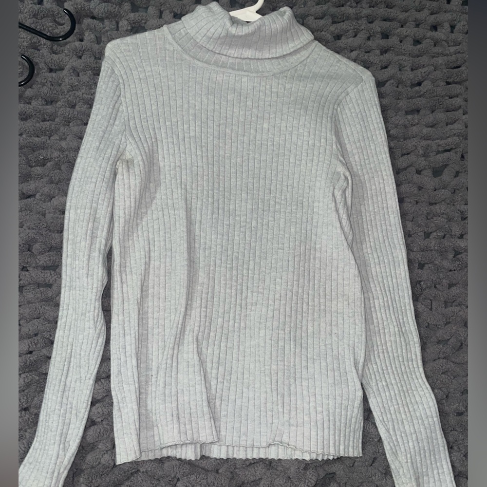 Croft & Barrow Women's Light Gray Ribbed Turtleneck Sweater